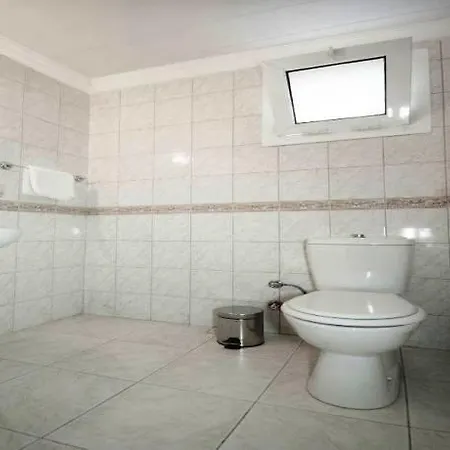 Icmeler Havuzlu Villa Turgutkoy