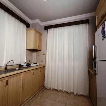 Icmeler Havuzlu Villa
