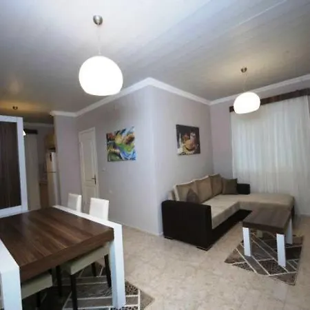 Icmeler Havuzlu Villa