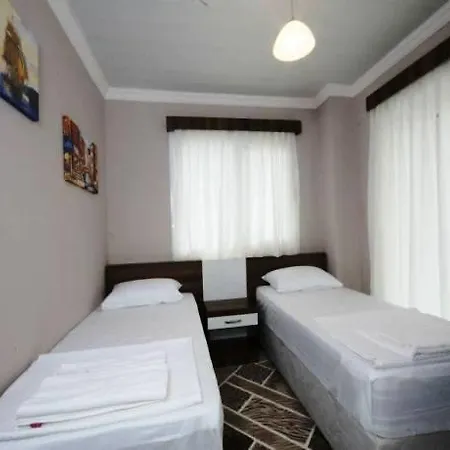 Villa Icmeler Havuzlu *